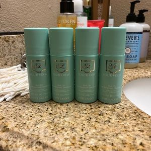 This product has been sold already. Made two listings and I can’t delete this.
